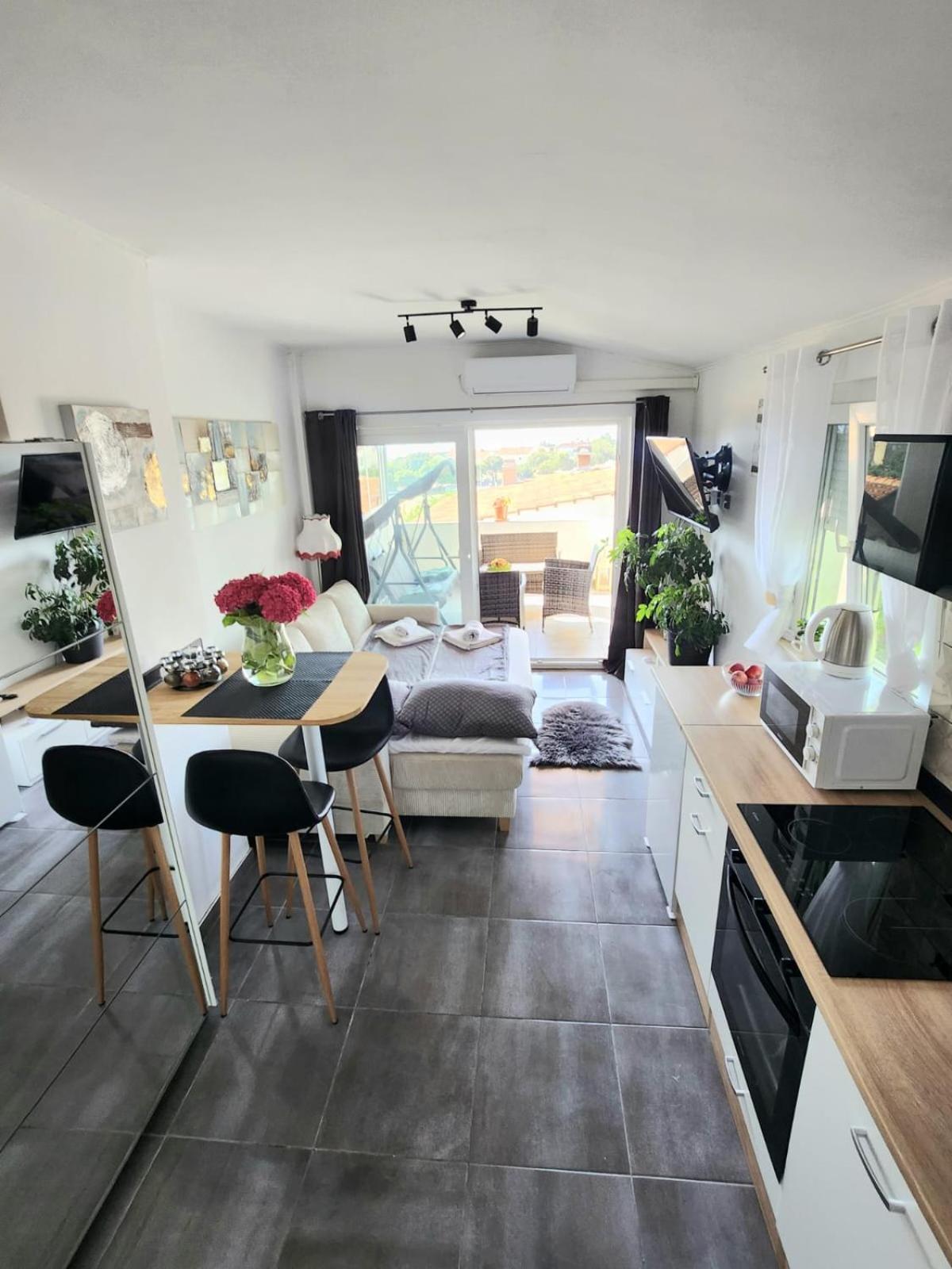 Renata Apartment